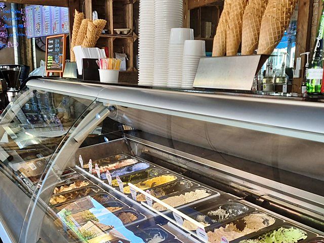 Sandwich Bar plus Ice Cream Parlour in North London For Sale for Sale