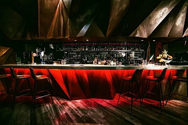 Shisha Restaurant and Bar in Ilford For Sale