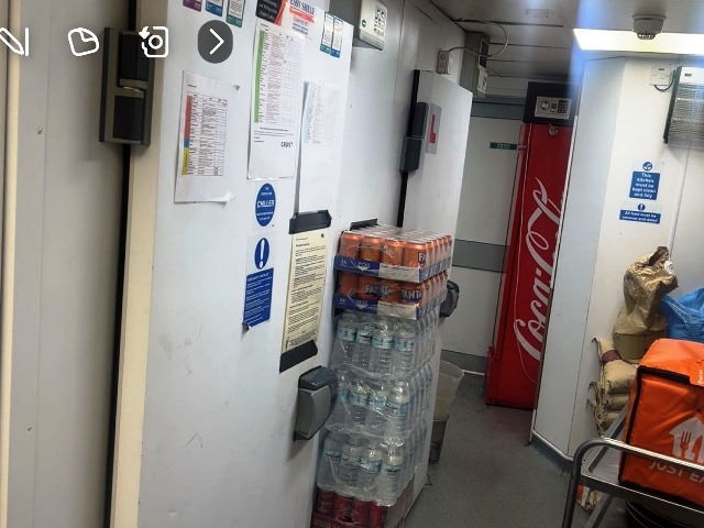 Pizza Restaurant, Fast Food Restaurant, Grill, Kebab Shop & Takeaway in Ilford For Sale for Sale