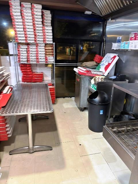 Buy a Pizza Takeaway plus Bubble Tea in East Sussex For Sale