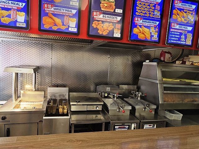 Chicken Shop and Takeaway in North London For Sale for Sale