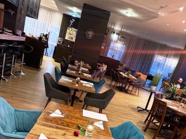 Rare Opportunity River View Restaurant in South London For Sale for Sale