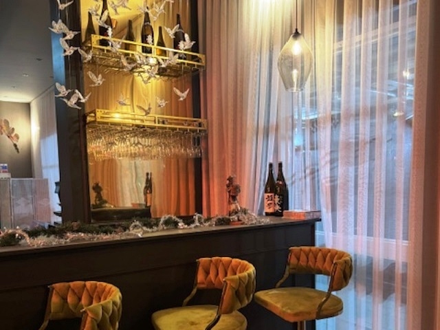 Rare Opportunity River View Restaurant in South London For Sale for Sale