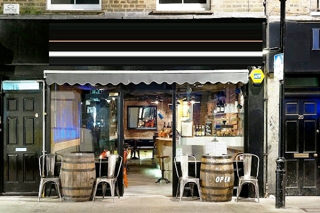 CONTEMPORARY LICENSED INDIAN CAFÉ / RESTAURANT in Central London For Sale