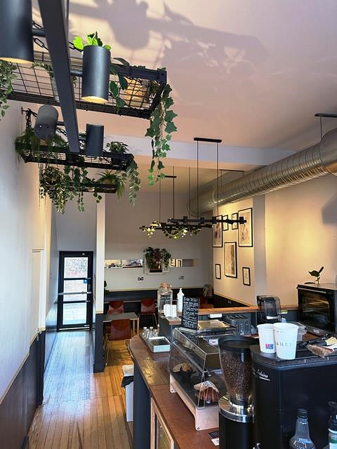Sell a Well Presented Caf in South London For Sale