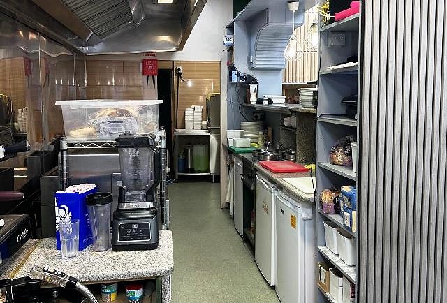 Well Established Café Coffee Shop in Hampshire For Sale for Sale