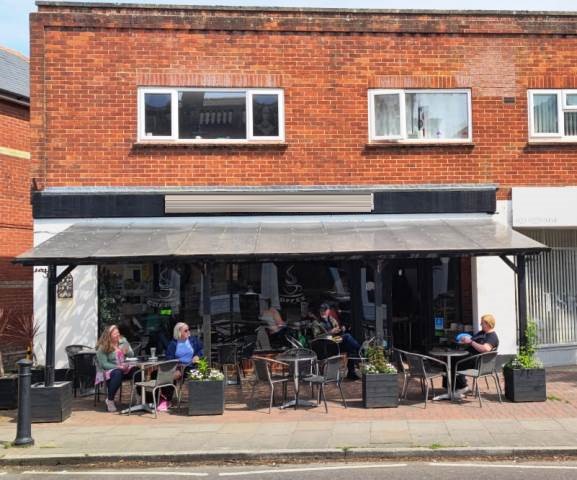 Attractive Cafe and Coffee Shop in Hampshire For Sale