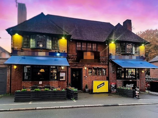 Impressive Bar and Restaurant in Surrey For Sale