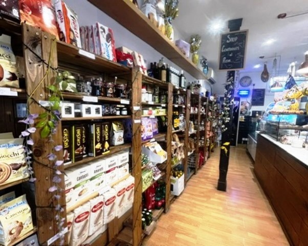 Italian Coffee Shop and Deli in Hertfordshire For Sale for Sale