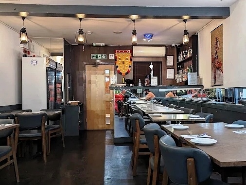 Old Established Indian Restaurant in Berkshire For Sale