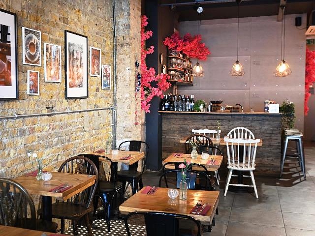 Sell a Licenced Charcoal Restaurant and Bar in South London For Sale