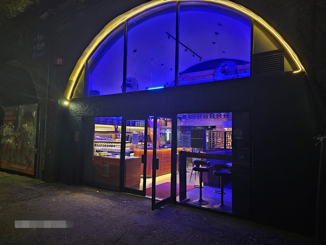 Restaurant and Wine Bar with Live Music Licence in South London For Sale