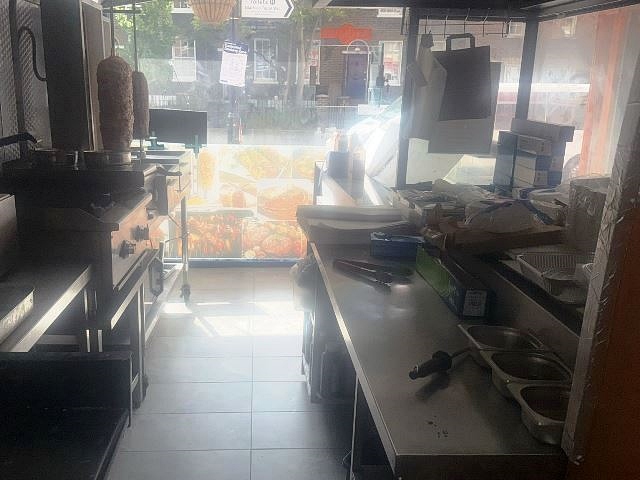 Pizza and Kebab Shop in South London For Sale