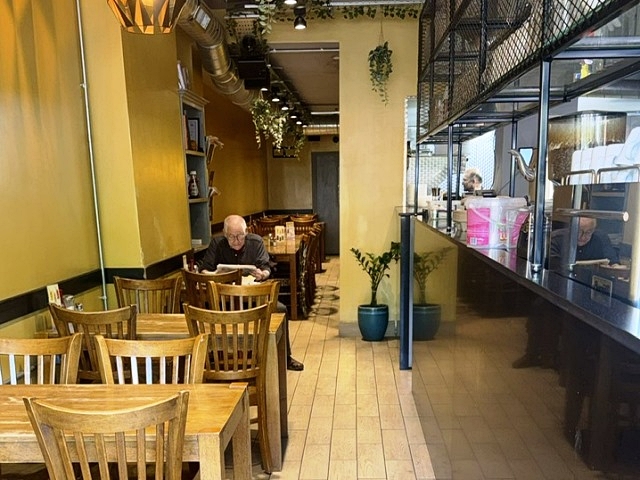 Sell a Licenced Cafe Restaurant in North London For Sale