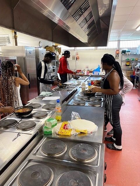 Sell a Cafe and Large Training Kitchen in South London For Sale
