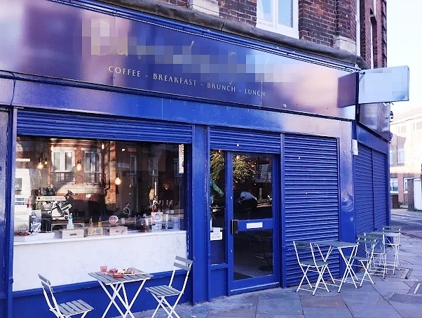 Licenced Caf and Wine Bar in South London For Sale