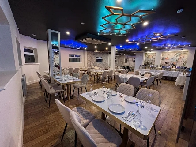 Indian Restaurant & Takeaway in Berkshire For Sale