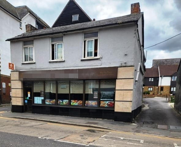 Spacious Licenced Chinese Restaurant in Hertfordshire For Sale