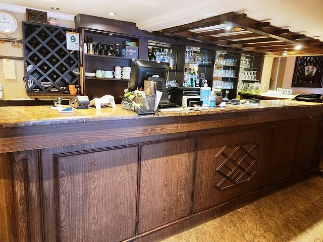 Spacious Licenced Chinese Restaurant in Hertfordshire For Sale for Sale