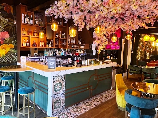 Buy a Excellent Spanish Restaurant in Kent For Sale