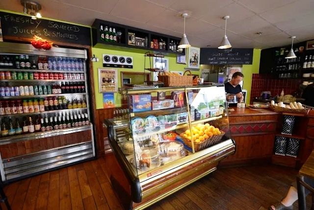 Licensed Cafe Restaurant in South London For Sale