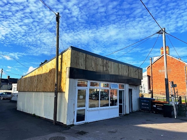 Traditional Fish & Chip Shop in South Wales For Sale
