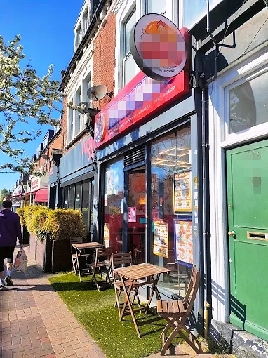 Chicken and Pizza Takeaway in South London For Sale