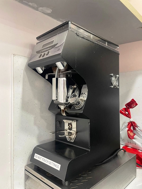 Cafe Coffee Shop in Surrey For Sale for Sale