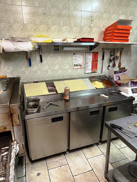 Pizza Restaurant and Takeaway in Central London For Sale for Sale