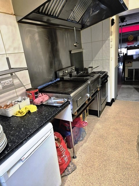 Sell a Cafe Restaurant with Off Licence in South London For Sale