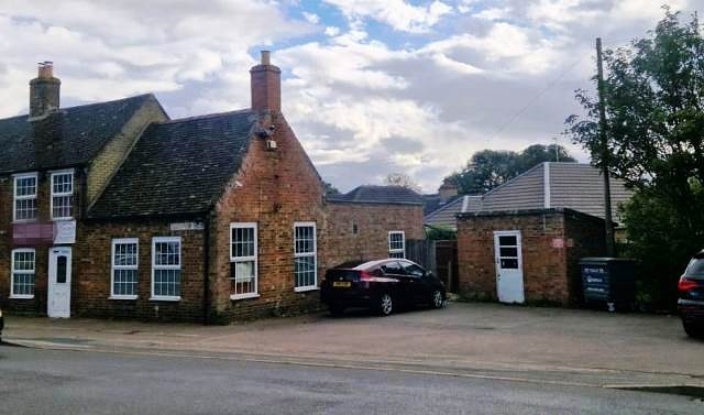 Detached Indian Restaurant in Cambridgeshire For Sale for Sale