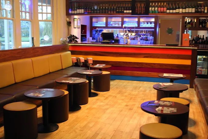 Sell a Licensed Indian Restaurant and Takeaway in Bedfordshire For Sale