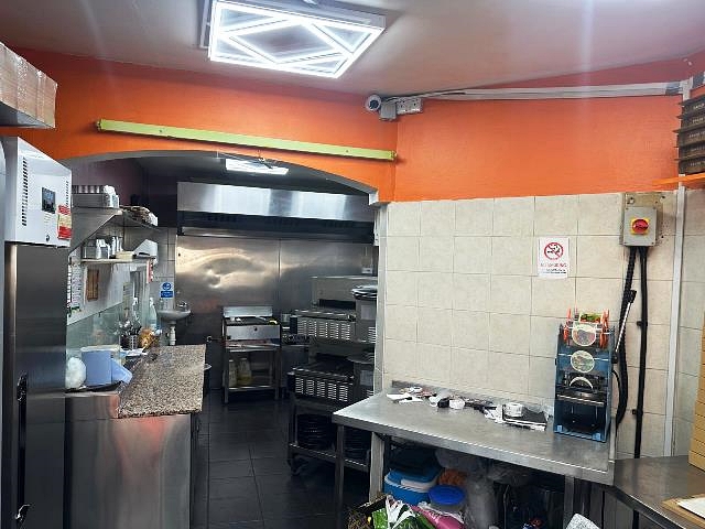 Pizza and Mexican Takeaway with Late Licence in South London For Sale
