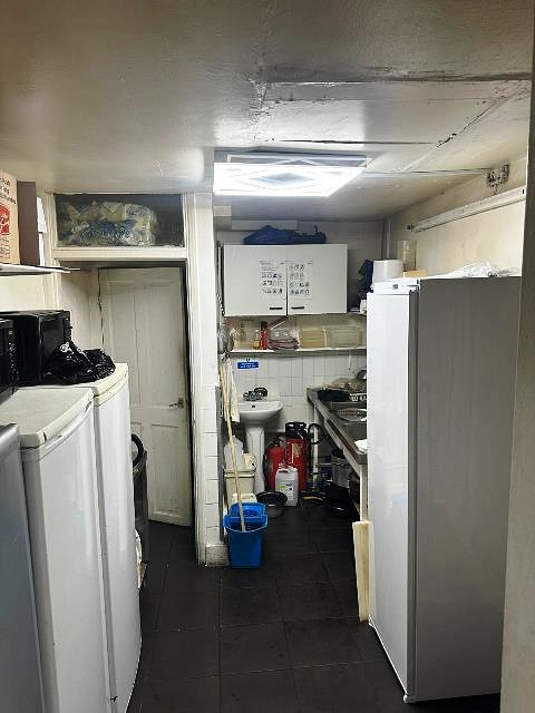 Pizza and Mexican Takeaway with Late Licence in South London For Sale for Sale