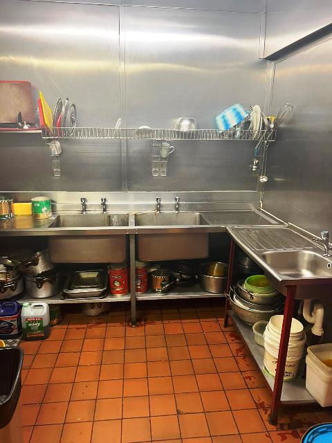 Renowned Licensed Indian Restaurant in Surrey For Sale for Sale