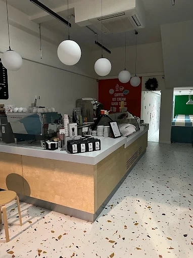 Ice Cream Parlour and Cafe in Surrey For Sale