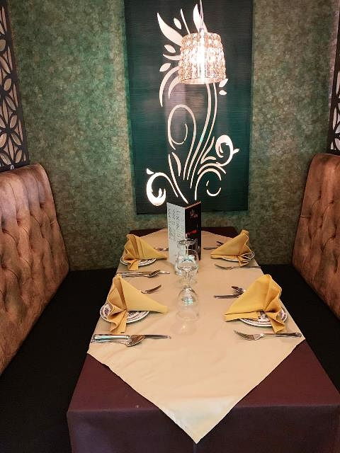 Luxurious Indian Restaurant in Middlesex For Sale for Sale