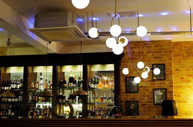 Fine Dining Restaurant and Bar in South London For Sale for Sale