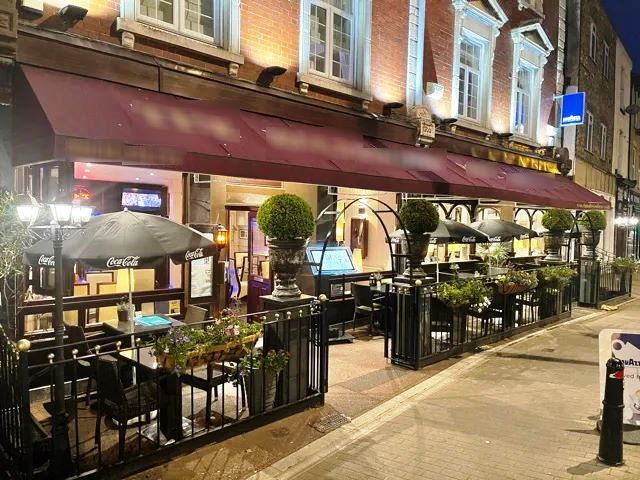 Exceptional Restaurant with Late License in Kent For Sale