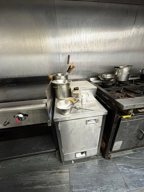 Closed Restaurant and Wine Bar in Hertfordshire For Sale for Sale