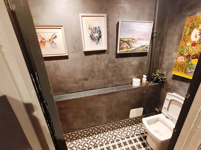 Licensed Coffee Shop and Delicatessen in North London For Sale for Sale