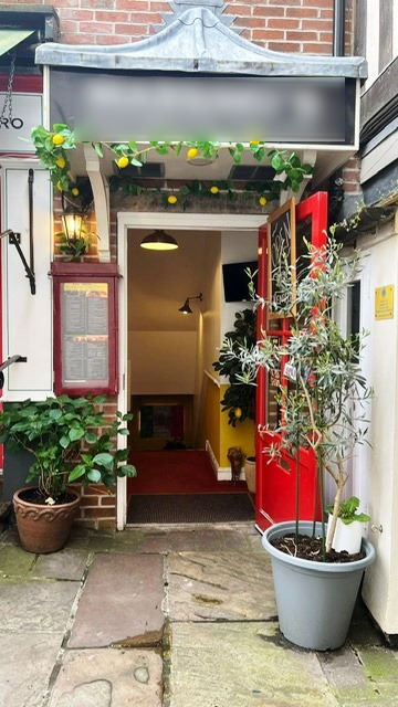 Italian Licensed Restaurant with Court Yard in Wiltshire For Sale