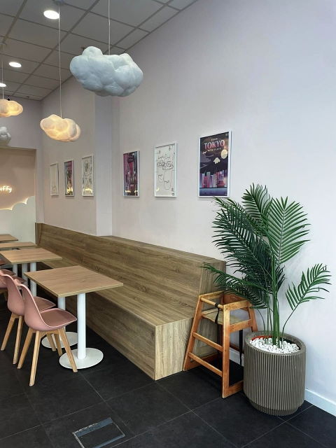 Cafe Coffee Shop in Surrey For Sale for Sale