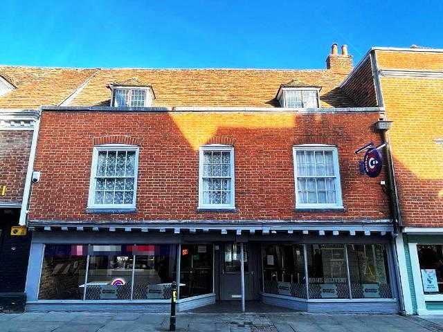 Licensed Fast Food Restaurant in Kent For Sale