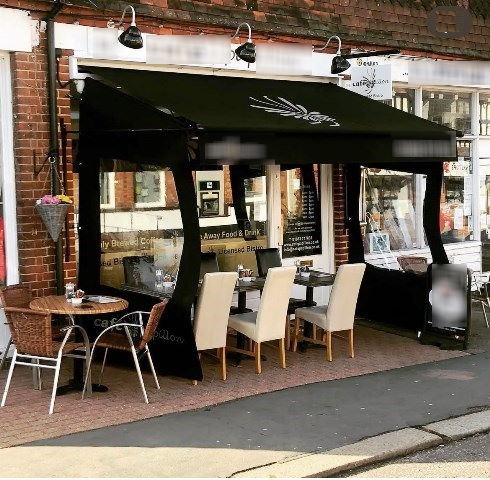 Attractive Licensed Caf� in Surrey for sale