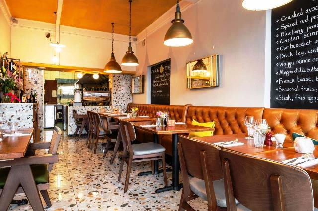 Air Conditioned Bar and Restaurant in South London For Sale