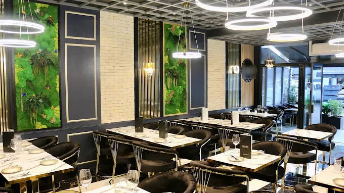 Well Fitted Turkish Restaurant in Berkshire For Sale