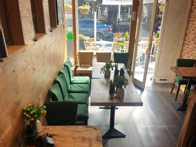 Italian Restaurant in Merseyside For Sale