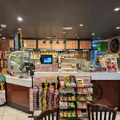 Modern Coffee and Bubble Tea Shop in Derbyshire For Sale