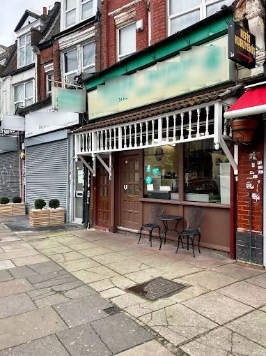 Famous Greek Restaurant in North London For Sale
